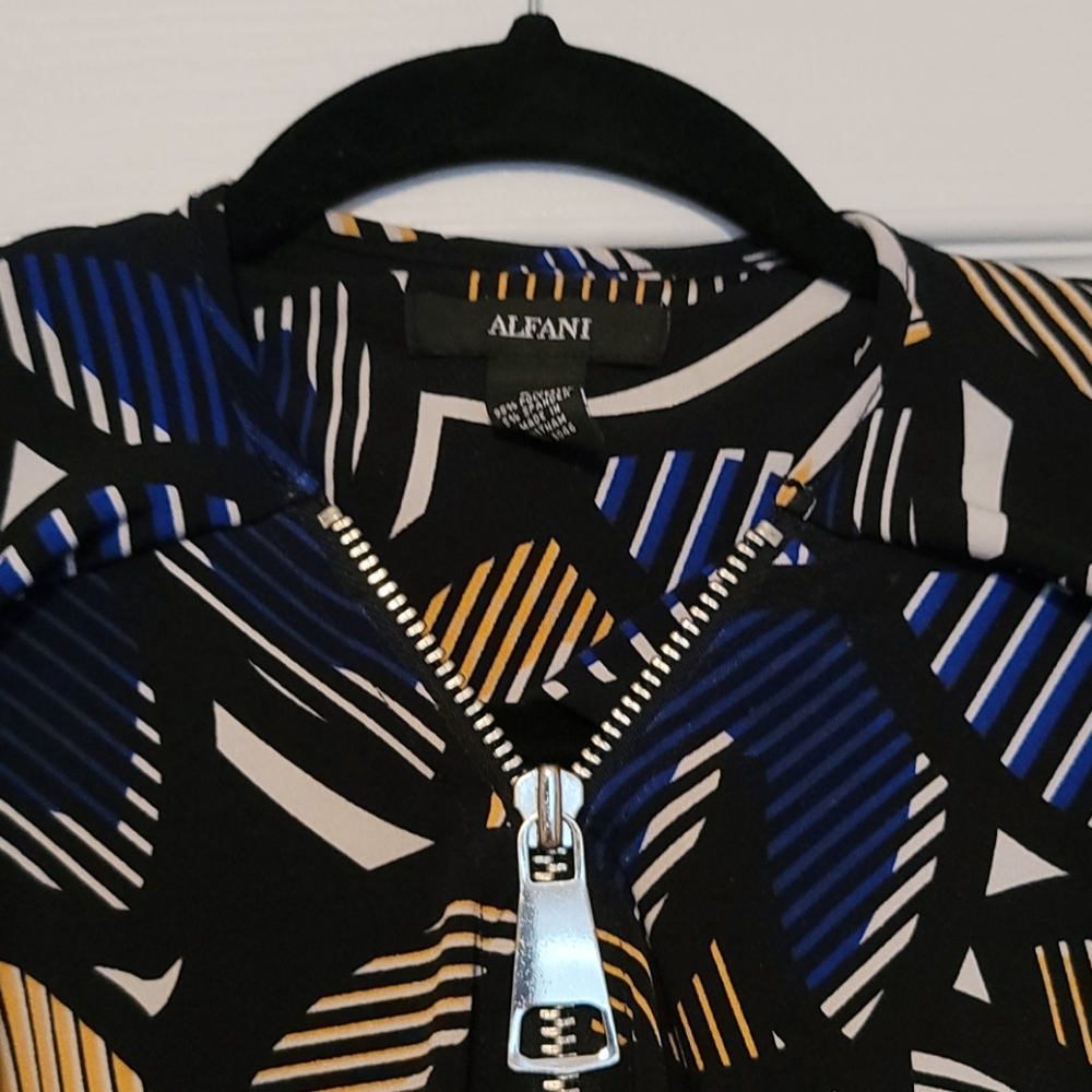 Geometric-Patterned Blouse. Multicolored - image 2